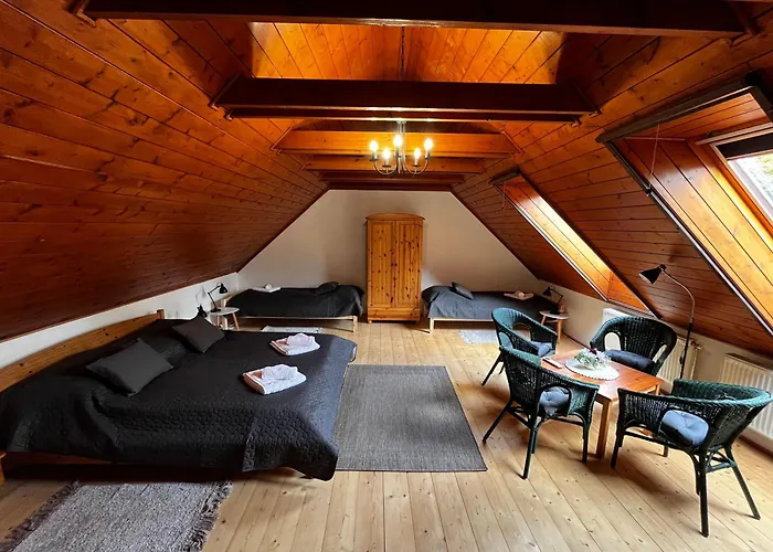 Lugasvendeghazbarnag Apartament *